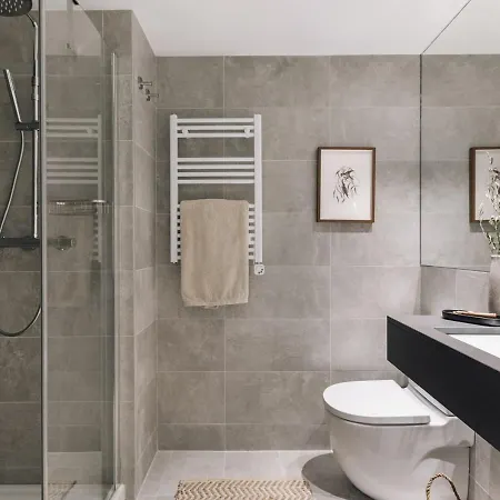 Apartman Algaba - 2 Bedrooms In Eixample Esquerra