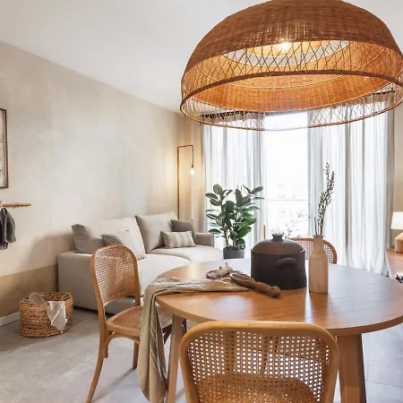 Апартаменты Algaba - 2 Bedrooms In Eixample Esquerra *