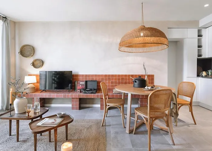 Appartamento Algaba - 2 Bedrooms In Eixample Esquerra