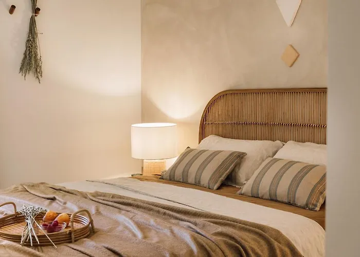 Algaba - 2 Bedrooms In Eixample Esquerra